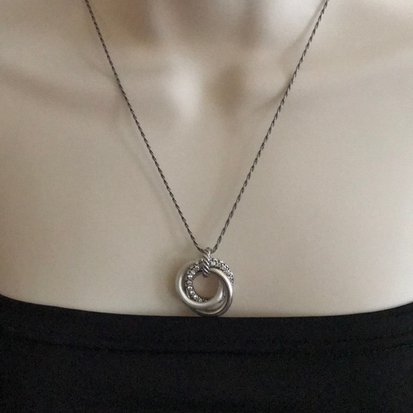 Necklace - Picture 1 of 2